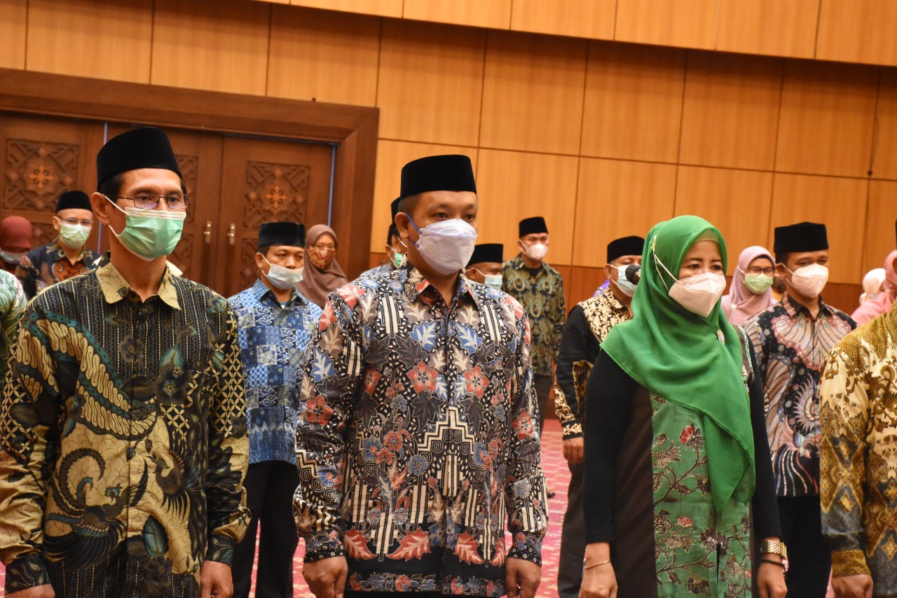 Kepala Balitbang Lantik Hairoyati, Pegawai BDK Palembang Menjadi Analis Kepegawaian Ahli Pertama